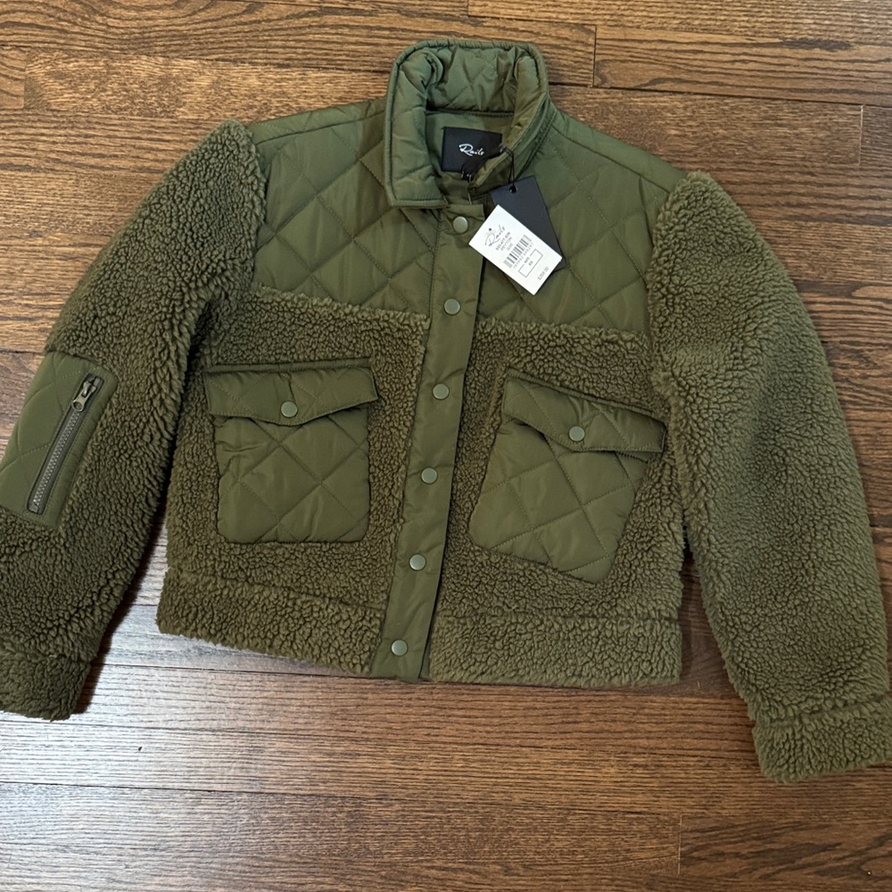NWT Rails Peyton Quilted and Sherpa Jacket in Olive